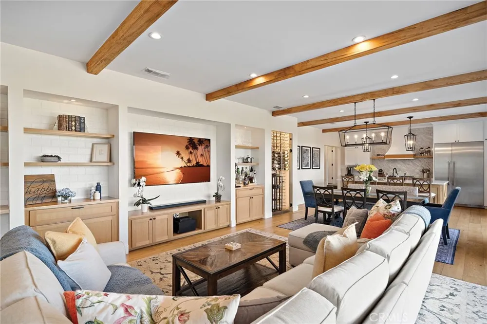 17879 Ridgeway Granada Hills, CA 91344
