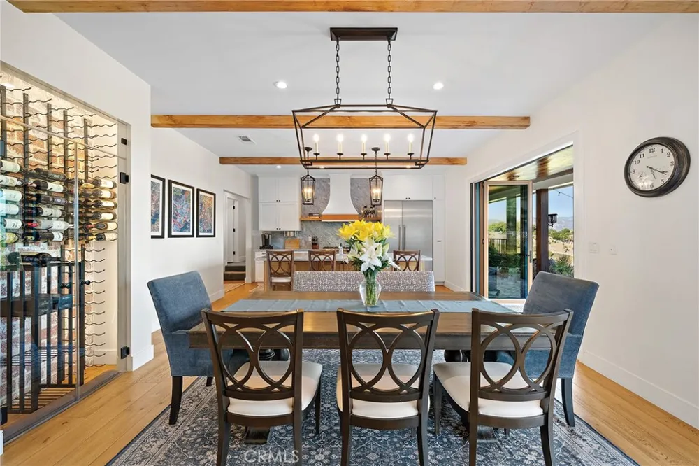 17879 Ridgeway Granada Hills, CA 91344