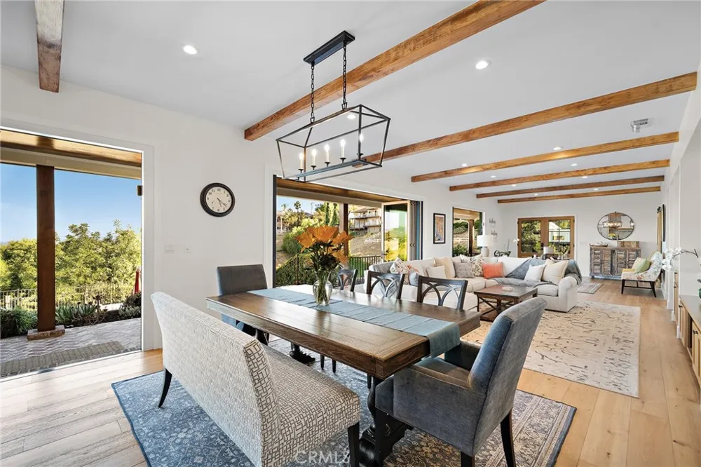 17879 Ridgeway Granada Hills, CA 91344
