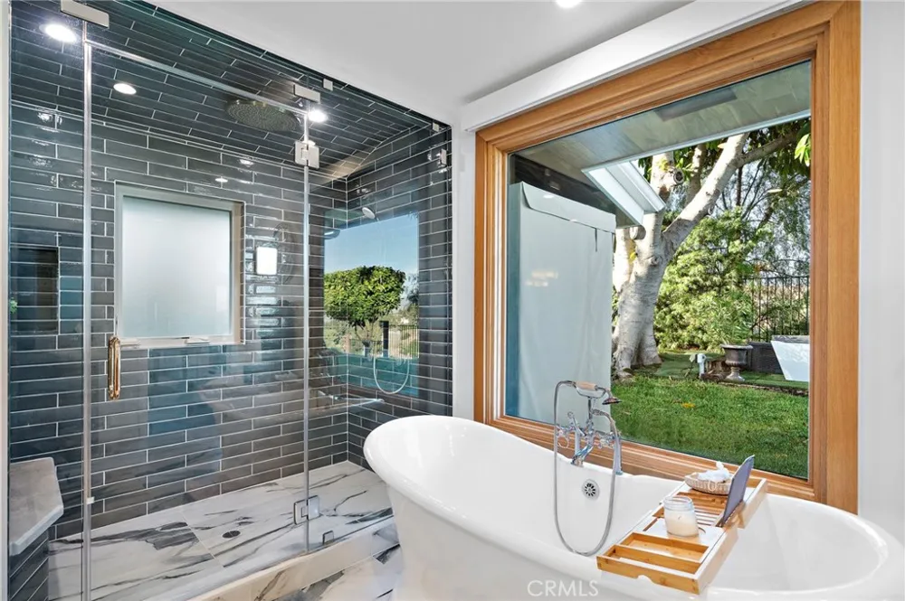 17879 Ridgeway Granada Hills, CA 91344