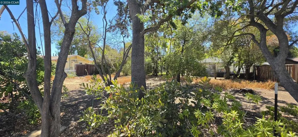 2367 Palm Avenue Livermore, CA 94550