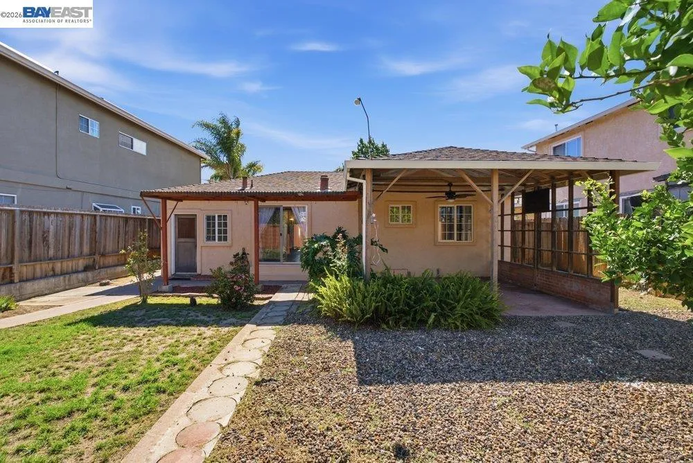 33612 8Th St Union City, CA 94587