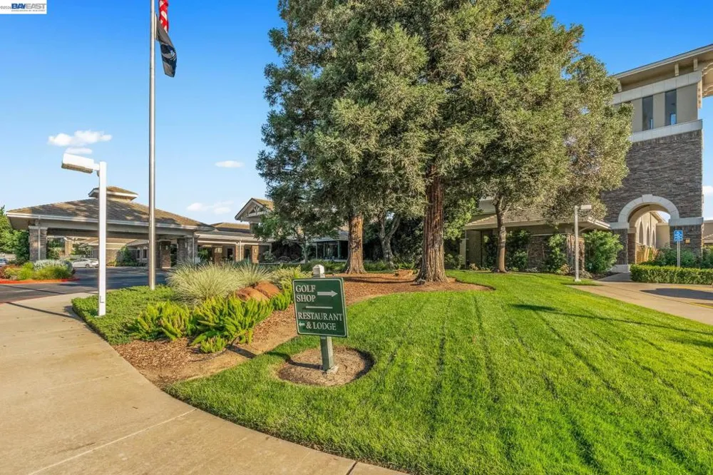 5040 Green Grove Ln Roseville, CA 95747