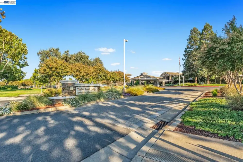 5040 Green Grove Ln Roseville, CA 95747