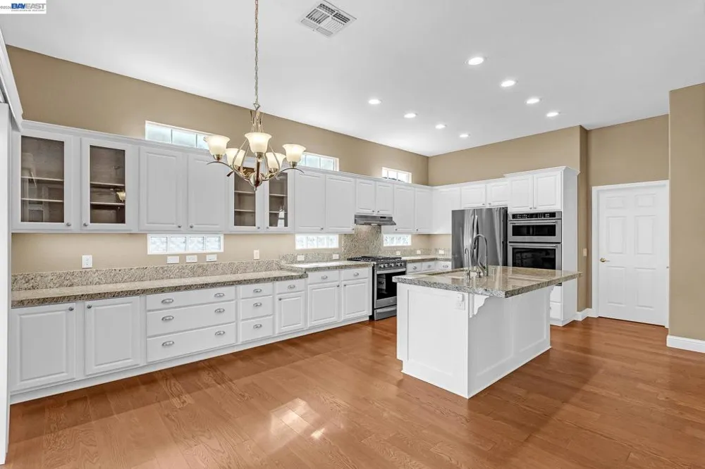 5040 Green Grove Ln Roseville, CA 95747