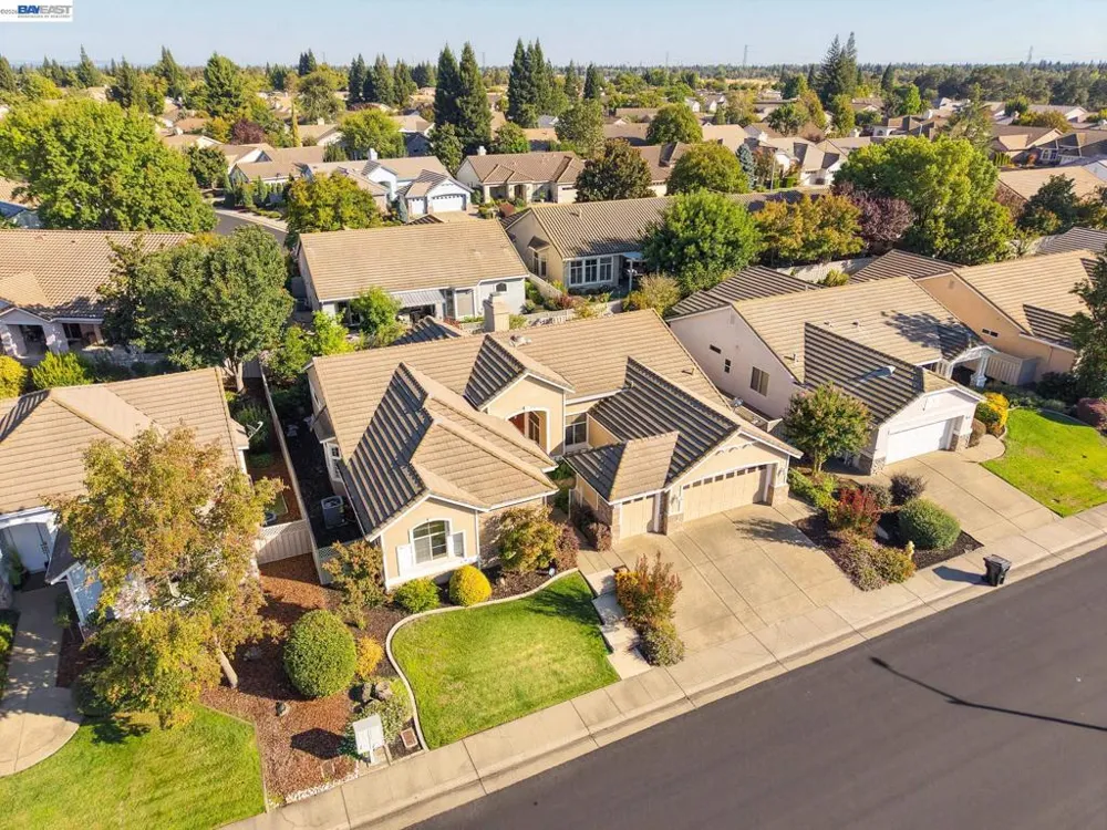 5040 Green Grove Ln Roseville, CA 95747