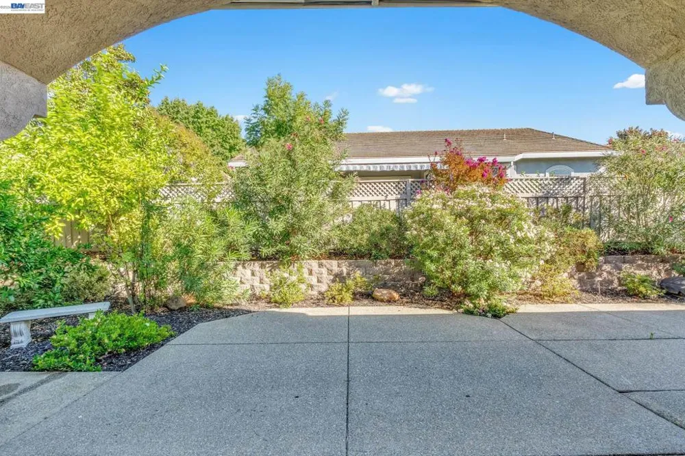 5040 Green Grove Ln Roseville, CA 95747