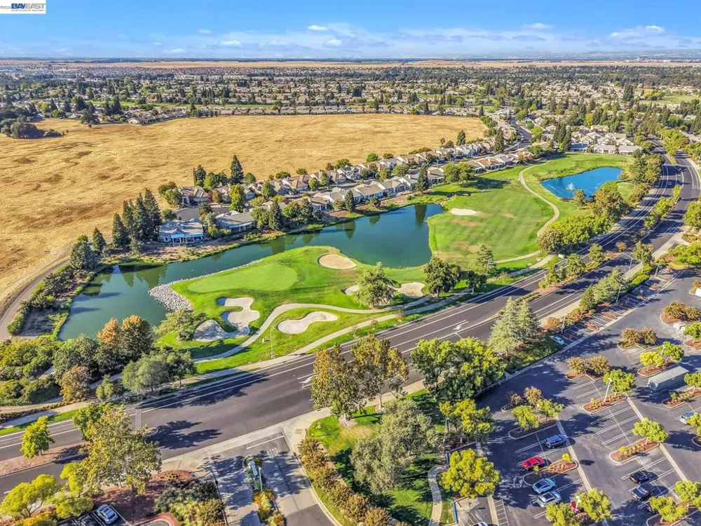 5040 Green Grove Ln Roseville, CA 95747