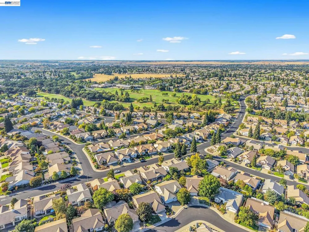 5040 Green Grove Ln Roseville, CA 95747