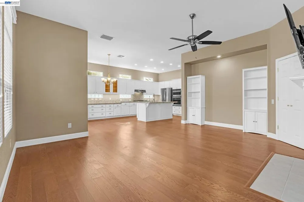 5040 Green Grove Ln Roseville, CA 95747