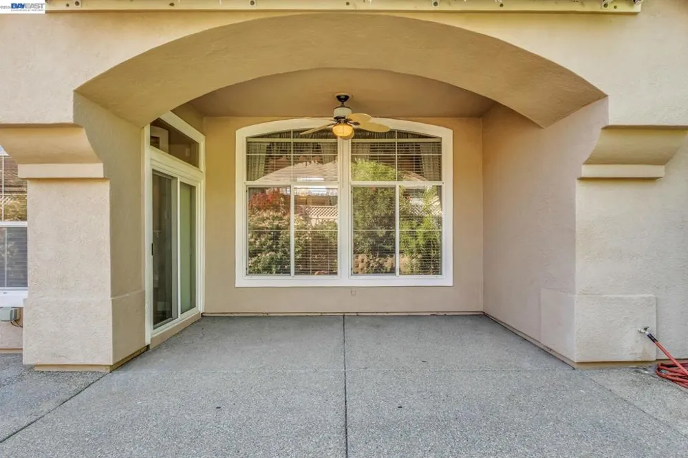5040 Green Grove Ln Roseville, CA 95747