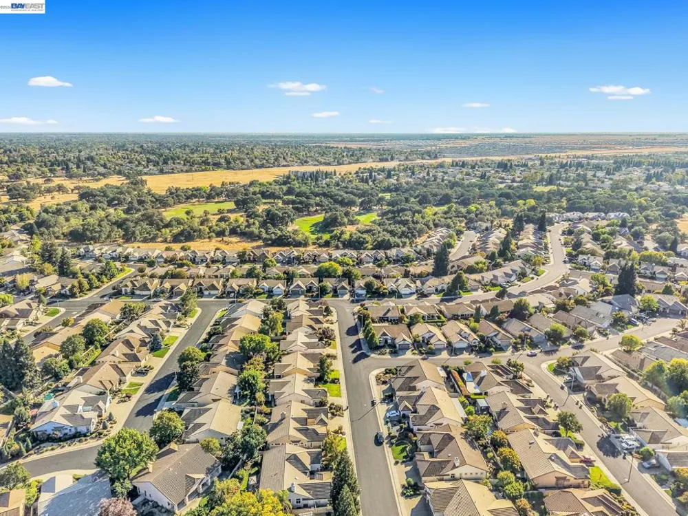 5040 Green Grove Ln Roseville, CA 95747