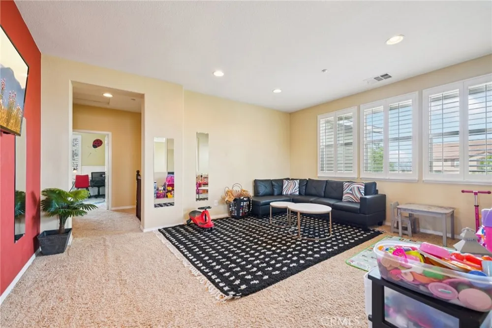 18625 Krameria Avenue Riverside, CA 92508