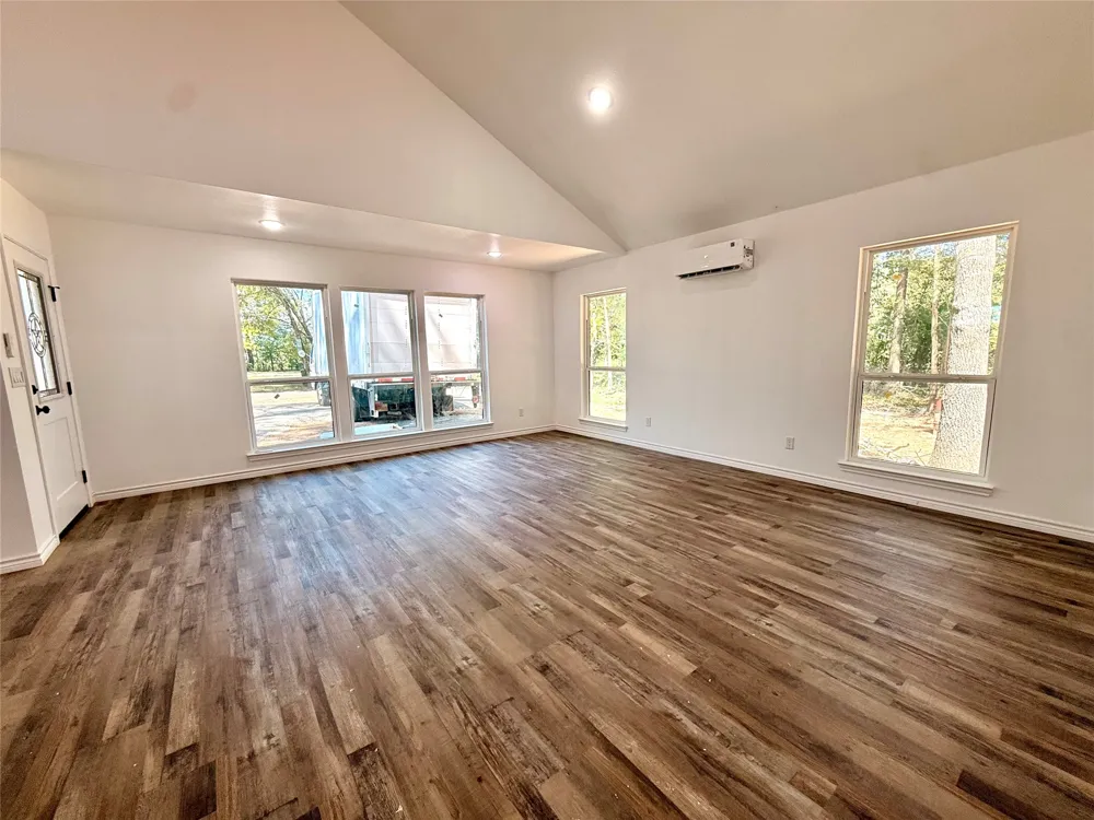 4161 County Road 3230 Mineola, TX 75783