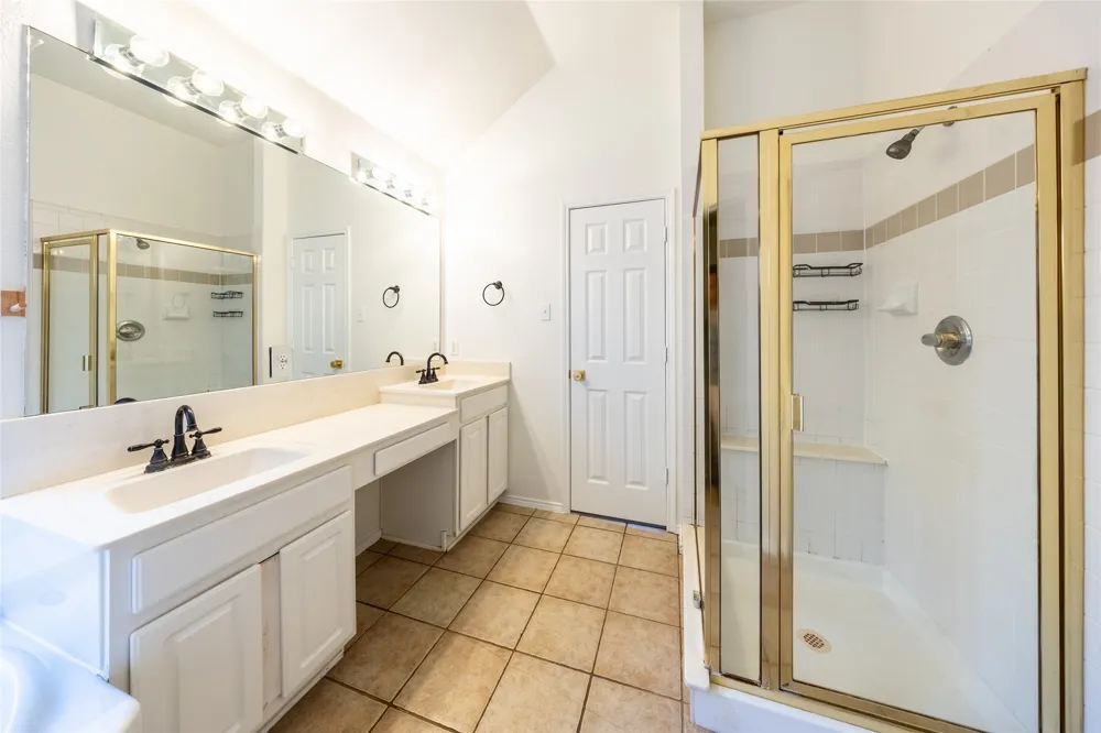 5708 Bedford Lane The Colony, TX 75056