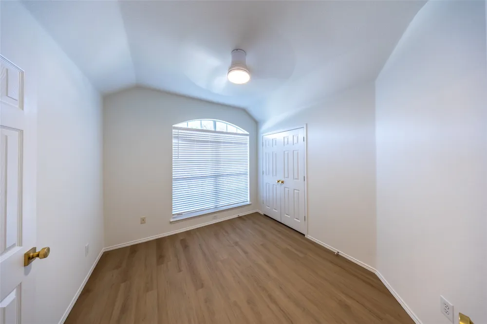 5708 Bedford Lane The Colony, TX 75056