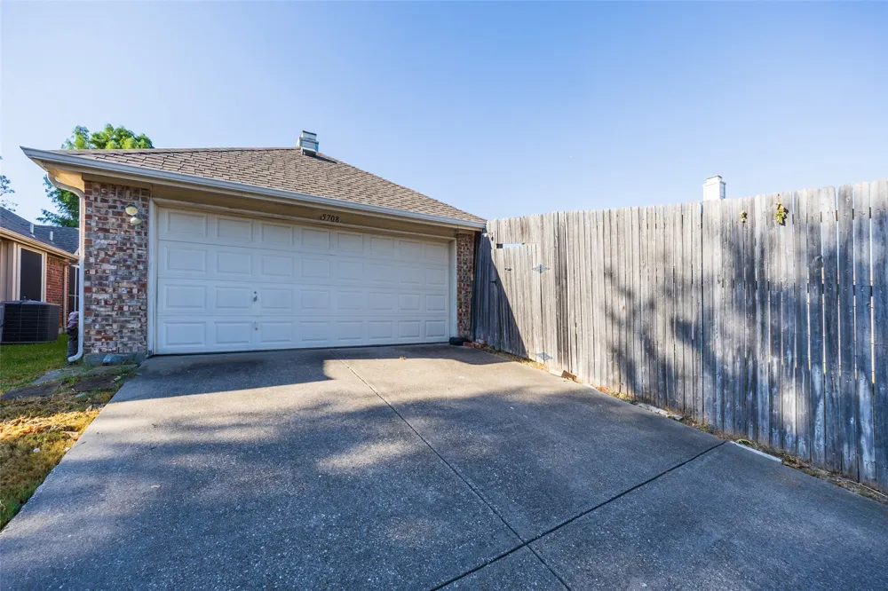 5708 Bedford Lane The Colony, TX 75056