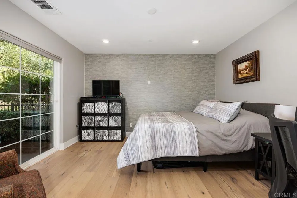 2406 Torrey Pines Road #148 La Jolla, CA 92037