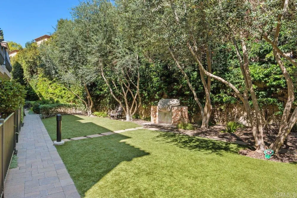 2406 Torrey Pines Road #148 La Jolla, CA 92037