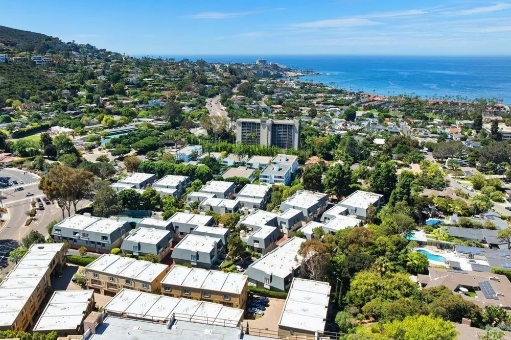 2406 Torrey Pines Road #148 La Jolla, CA 92037