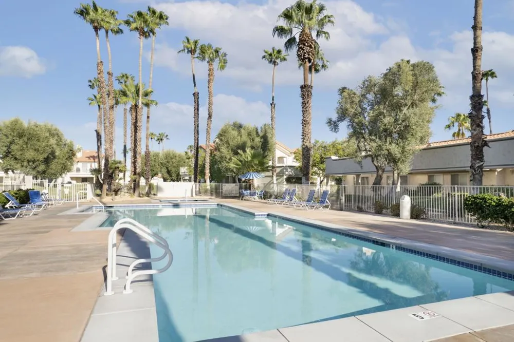 704 Vista Lago Palm Desert, CA 92211