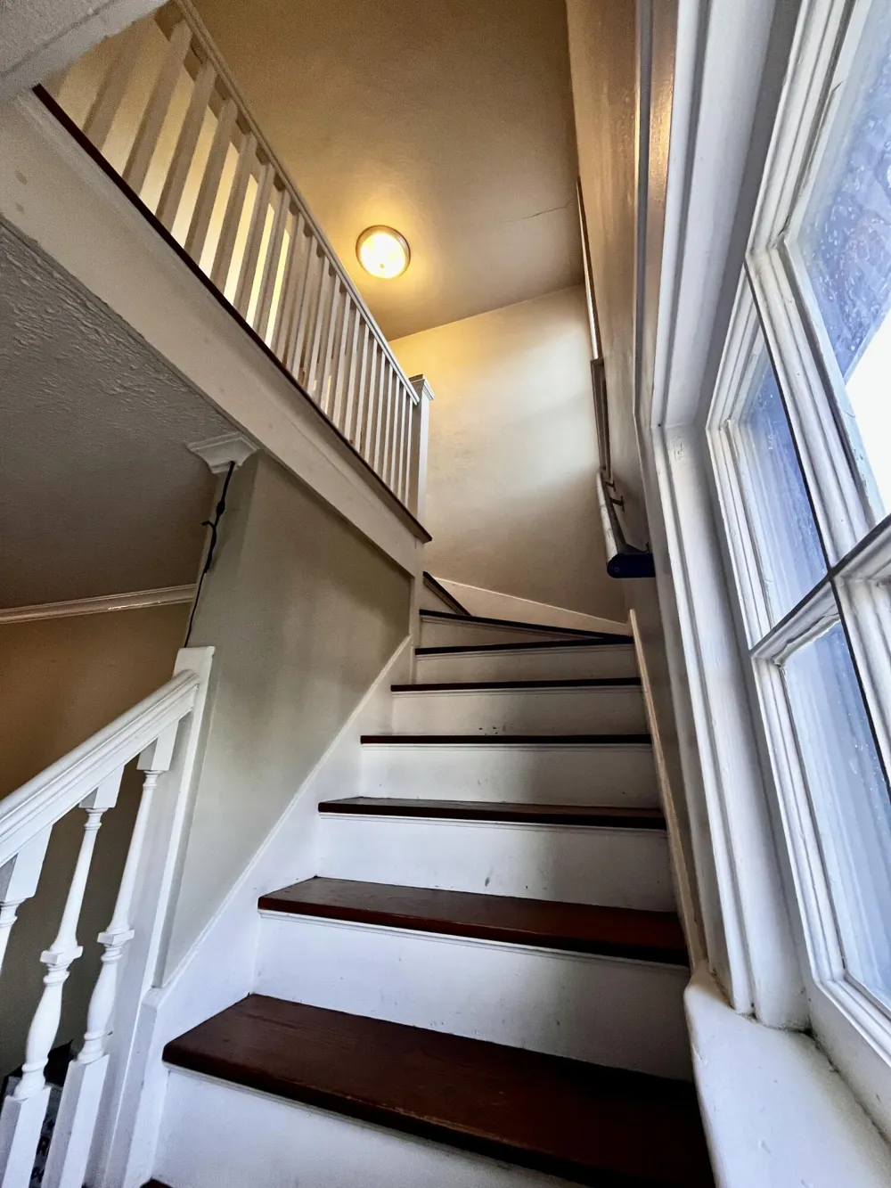 738 Washington Avenue Holland City, MI 49423