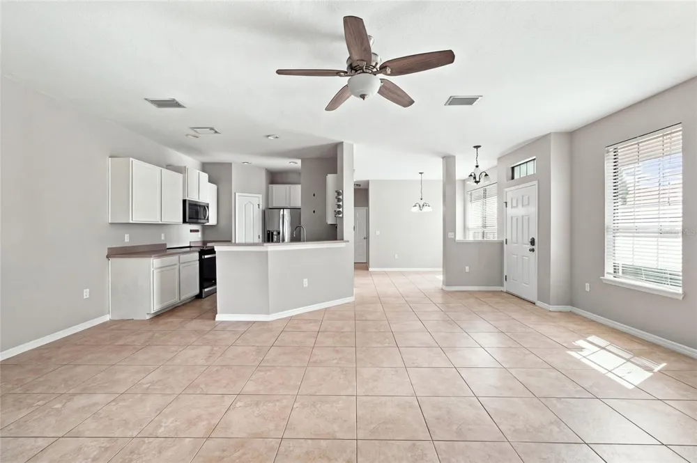 5519 KINGLETHILL DRIVE Lithia, FL 33547