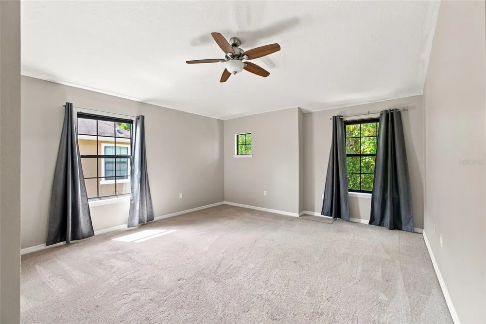 5519 KINGLETHILL DRIVE Lithia, FL 33547