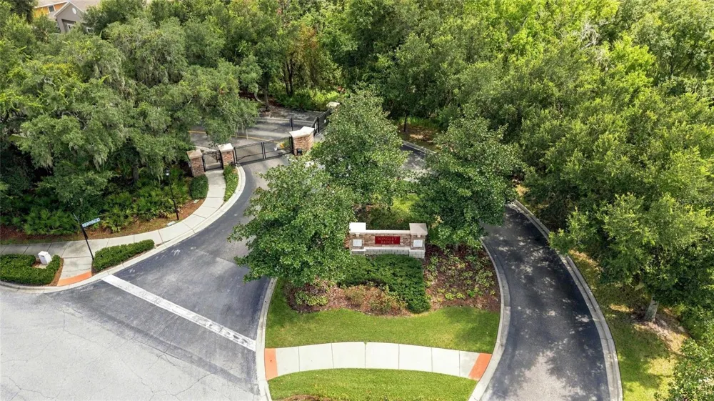 5519 KINGLETHILL DRIVE Lithia, FL 33547