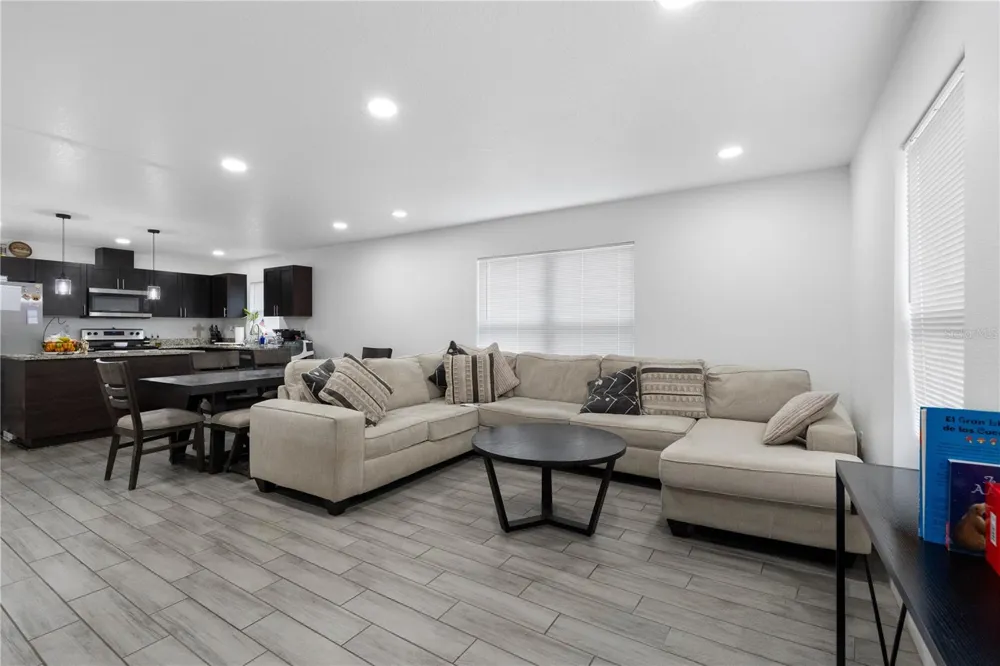 4109 E DIANA STREET Tampa, FL 33610