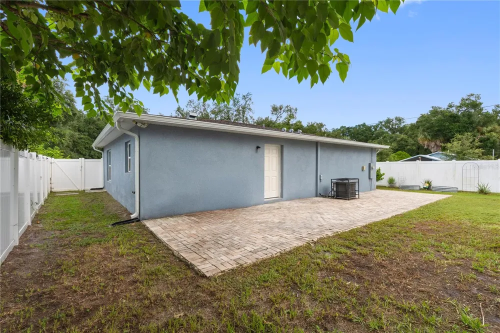 4109 E DIANA STREET Tampa, FL 33610