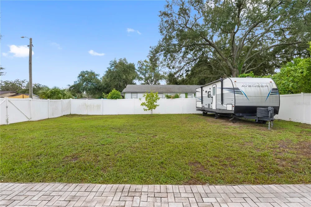 4109 E DIANA STREET Tampa, FL 33610