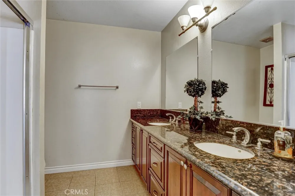 175 S Woodlawn Orange, CA 92869