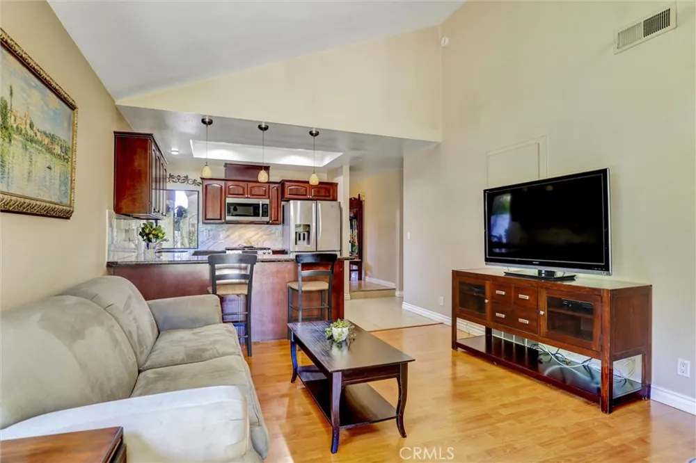 175 S Woodlawn Orange, CA 92869