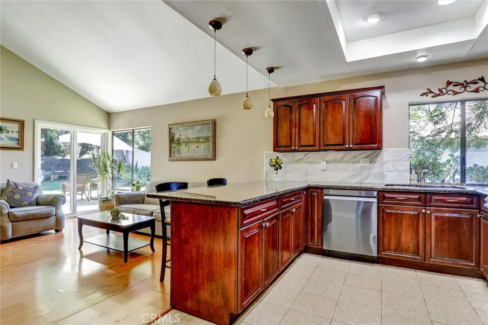 175 S Woodlawn Orange, CA 92869