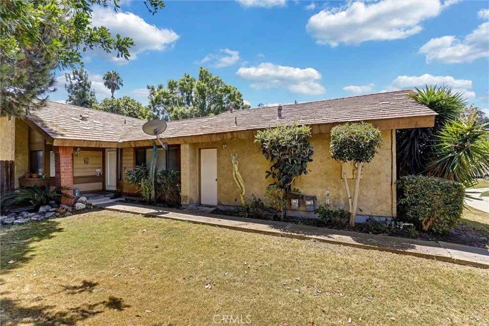 175 S Woodlawn Orange, CA 92869