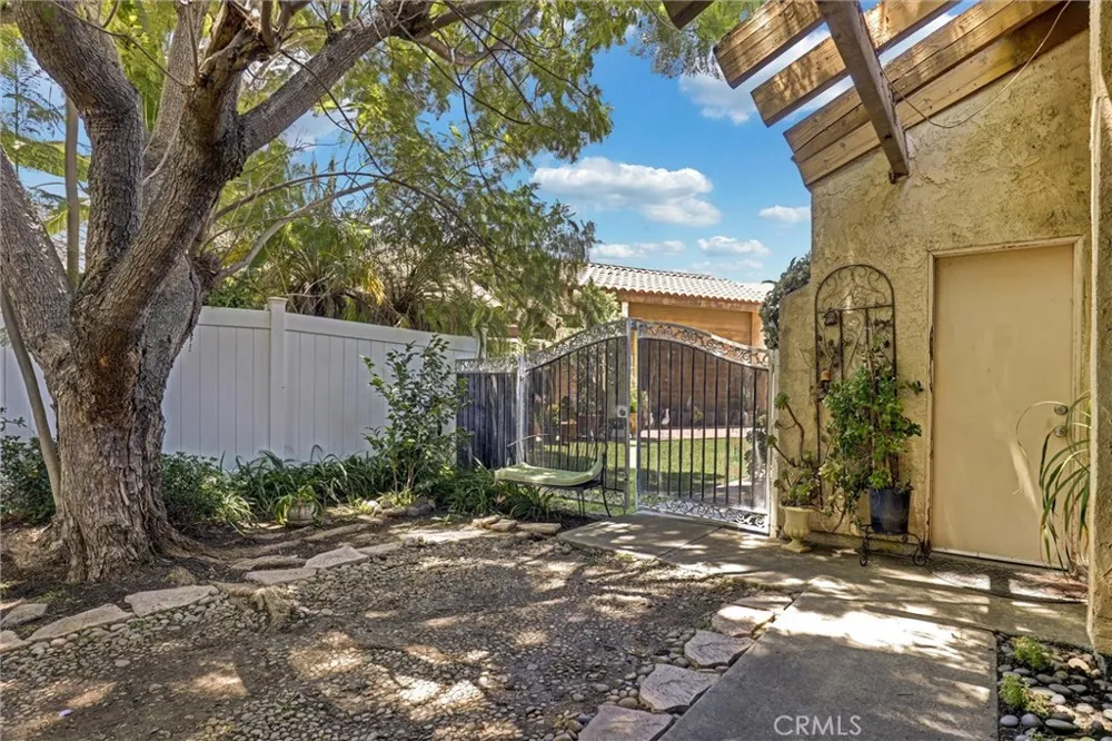 175 S Woodlawn Orange, CA 92869