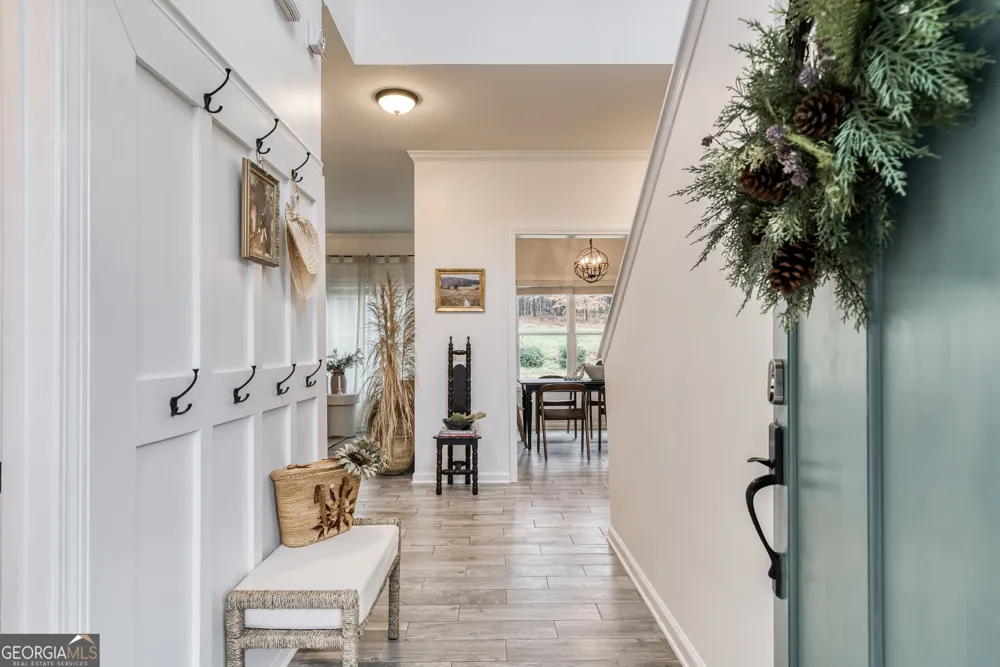 5857 Dolvin LN Buford, GA 30518
