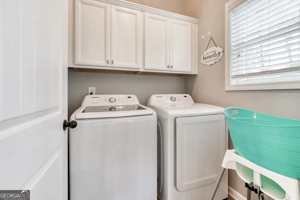 5857 Dolvin LN Buford, GA 30518