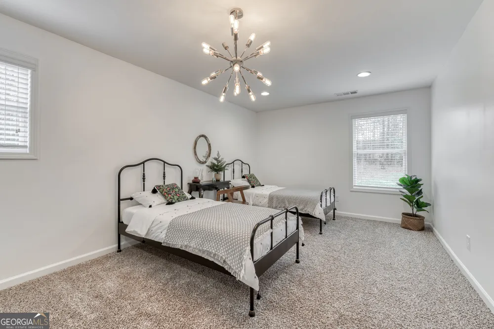 5857 Dolvin LN Buford, GA 30518