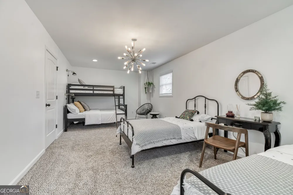 5857 Dolvin LN Buford, GA 30518
