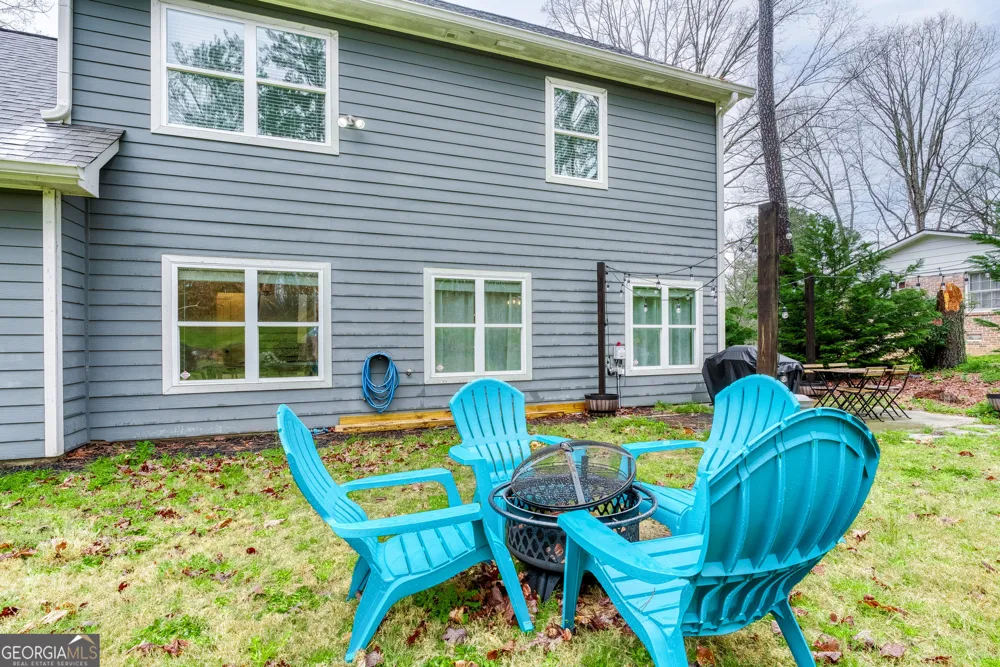 5857 Dolvin LN Buford, GA 30518