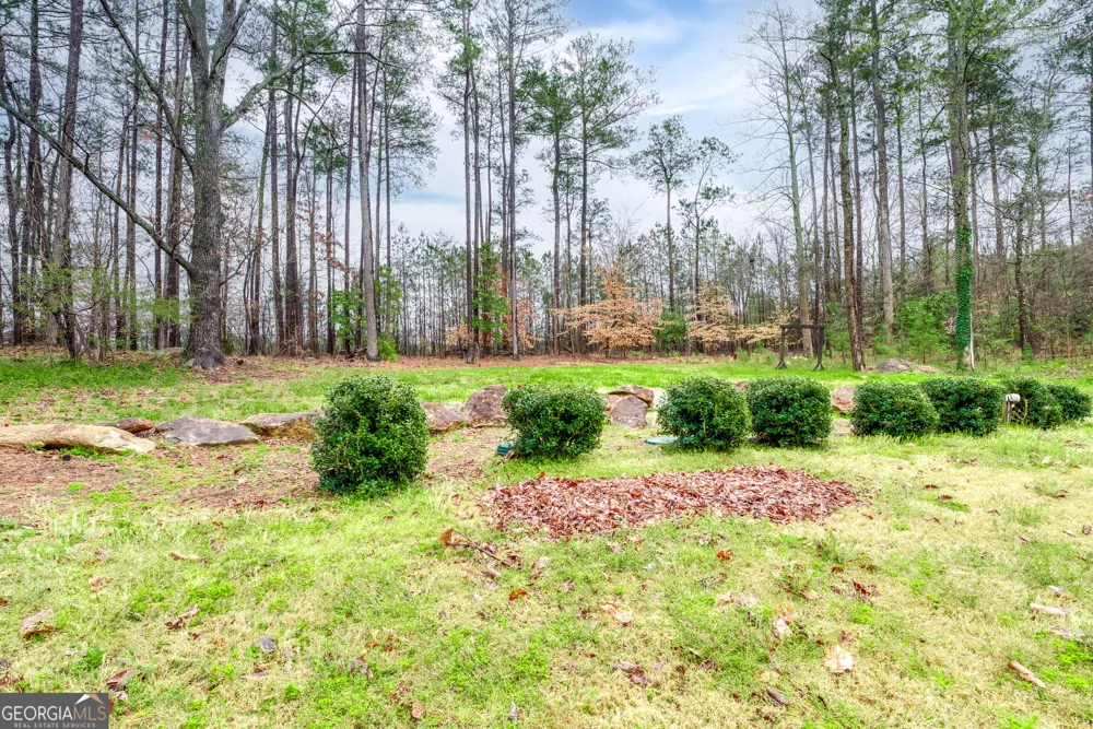 5857 Dolvin LN Buford, GA 30518