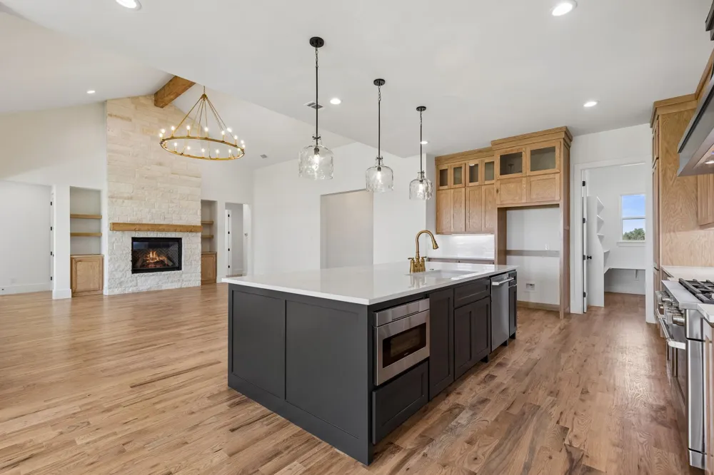 2053 Preserve Trail Weatherford, TX 76088