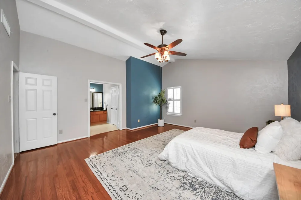 7615 Park Falls Drive Houston, TX 77095