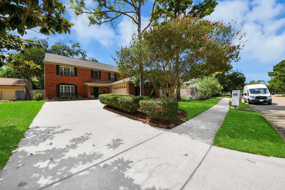 7615 Park Falls Drive Houston, TX 77095