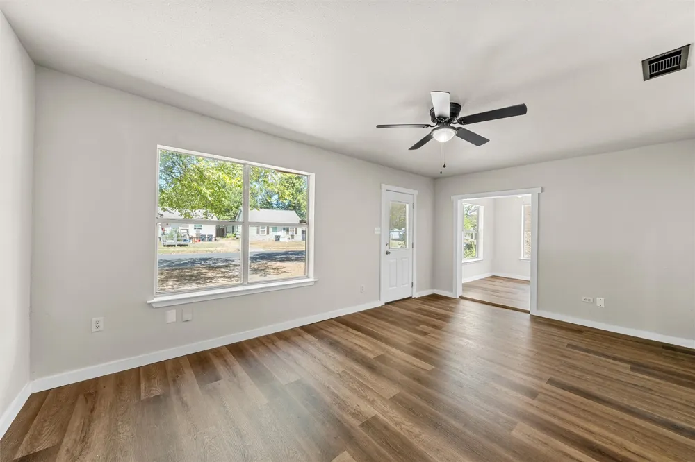 2406 Alexander Avenue Waco, TX 76708