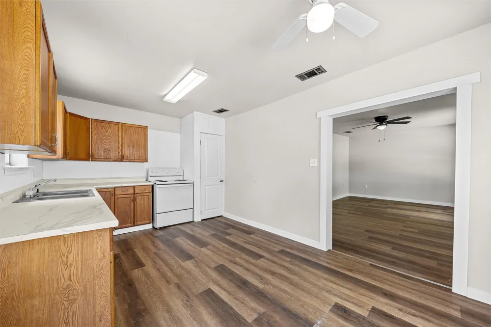 2406 Alexander Avenue Waco, TX 76708