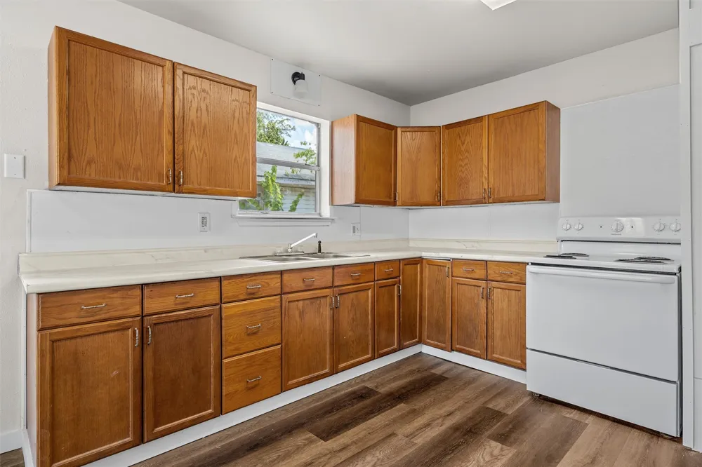 2406 Alexander Avenue Waco, TX 76708