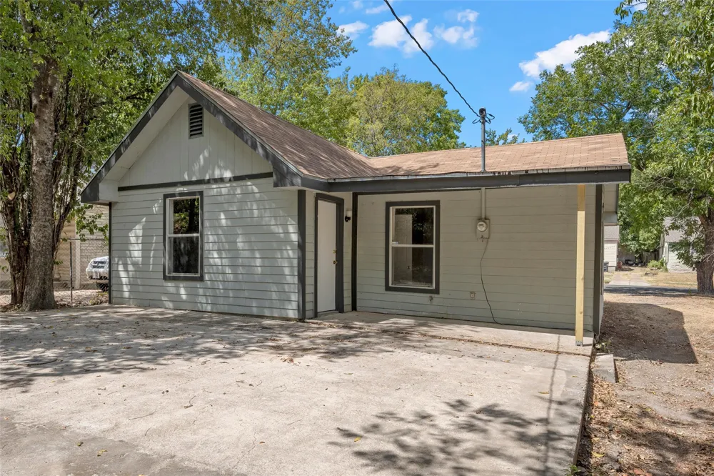 2406 Alexander Avenue Waco, TX 76708